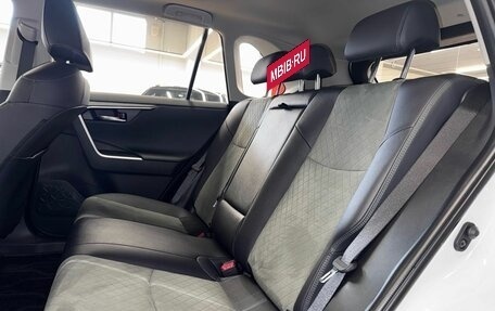 Toyota RAV4, 2025 год, 4 100 000 рублей, 13 фотография