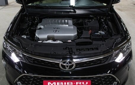 Toyota Camry, 2017 год, 2 195 000 рублей, 9 фотография