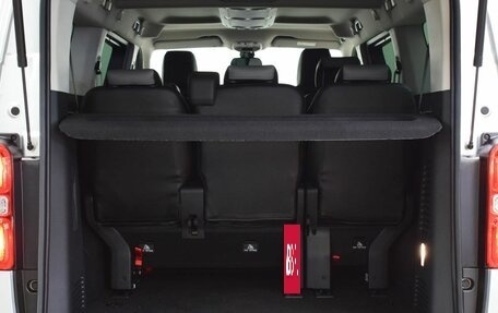 Peugeot Traveller I, 2021 год, 3 799 000 рублей, 16 фотография