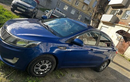 KIA Rio III рестайлинг, 2012 год, 570 000 рублей, 2 фотография