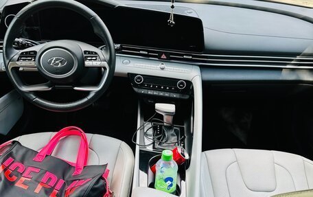 Hyundai Elantra, 2020 год, 2 800 000 рублей, 13 фотография