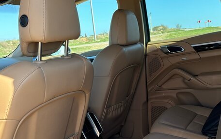 Porsche Cayenne III, 2011 год, 2 600 000 рублей, 11 фотография