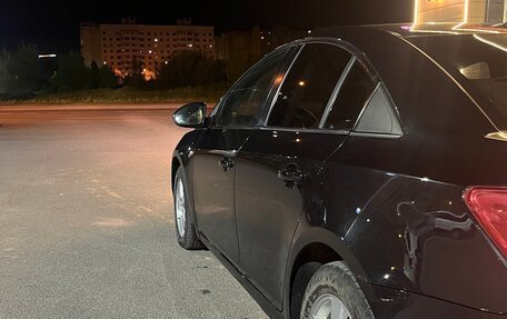 Chevrolet Cruze II, 2010 год, 579 000 рублей, 10 фотография