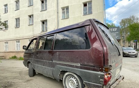 Nissan Largo III (W30), 1989 год, 150 000 рублей, 4 фотография