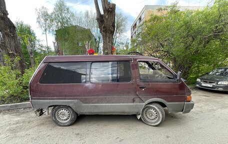 Nissan Largo III (W30), 1989 год, 150 000 рублей, 6 фотография
