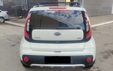 KIA Soul II рестайлинг, 2017 год, 1 950 000 рублей, 2 фотография