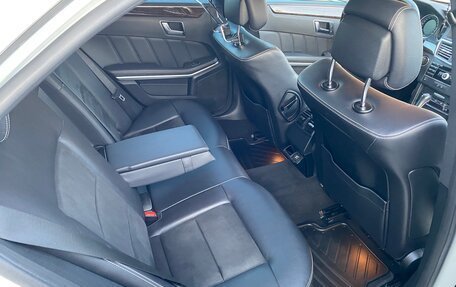 Mercedes-Benz E-Класс, 2011 год, 1 250 000 рублей, 6 фотография