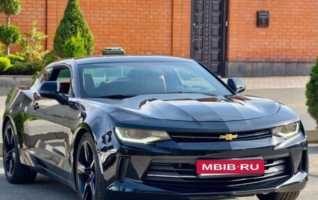 Chevrolet Camaro VI, 2016 год, 4 600 000 рублей, 2 фотография