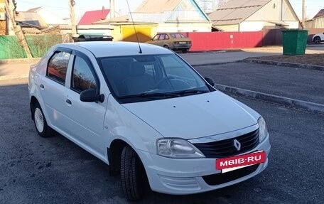 Renault Logan I, 2013 год, 350 000 рублей, 3 фотография
