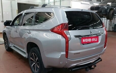 Mitsubishi Pajero Sport III рестайлинг, 2019 год, 3 147 000 рублей, 3 фотография