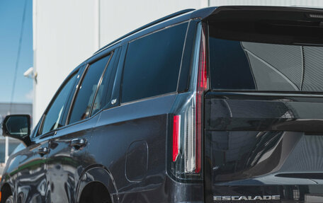 Cadillac Escalade V, 2023 год, 19 800 000 рублей, 7 фотография