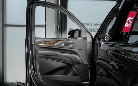 Cadillac Escalade V, 2023 год, 19 800 000 рублей, 24 фотография