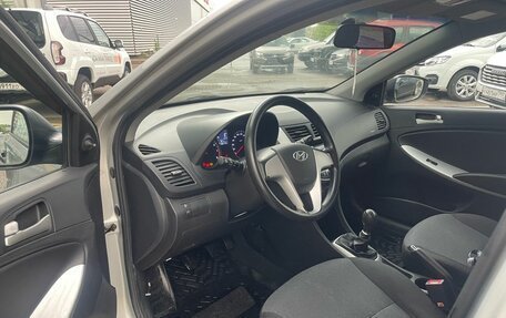 Hyundai Solaris II рестайлинг, 2012 год, 575 000 рублей, 5 фотография