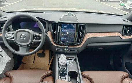 Volvo XC60 II, 2025 год, 6 675 000 рублей, 3 фотография