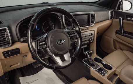 KIA Sportage IV рестайлинг, 2019 год, 2 199 000 рублей, 8 фотография