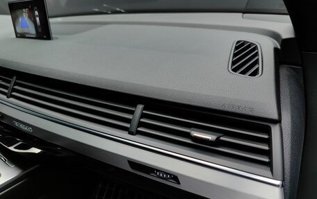 Audi Q7, 2019 год, 4 680 000 рублей, 38 фотография