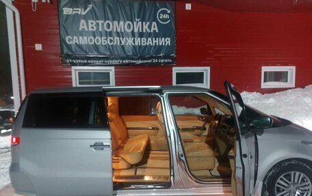 Honda Elysion I, 2004 год, 1 450 000 рублей, 11 фотография