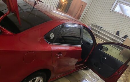 Volkswagen Polo VI (EU Market), 2011 год, 590 000 рублей, 3 фотография