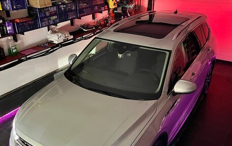 Volkswagen Tiguan II, 2021 год, 4 140 000 рублей, 4 фотография