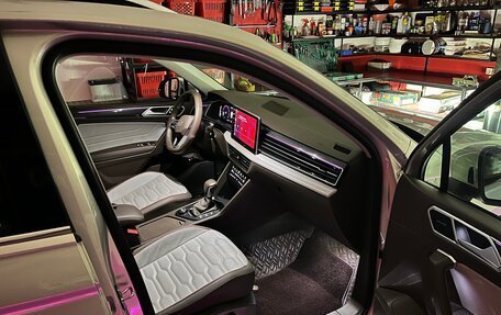 Volkswagen Tiguan II, 2021 год, 4 140 000 рублей, 6 фотография