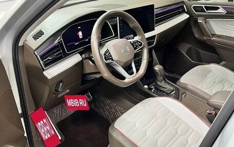 Volkswagen Tiguan II, 2021 год, 4 140 000 рублей, 21 фотография