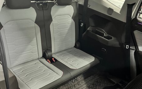 Volkswagen Tiguan II, 2021 год, 4 140 000 рублей, 29 фотография