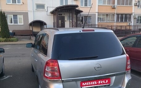 Opel Zafira B, 2011 год, 800 000 рублей, 4 фотография