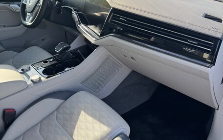 Volkswagen Touareg III, 2019 год, 6 500 000 рублей, 3 фотография