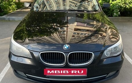 BMW 5 серия, 2009 год, 1 350 000 рублей, 2 фотография