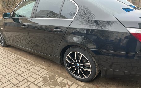 BMW 5 серия, 2009 год, 1 350 000 рублей, 13 фотография