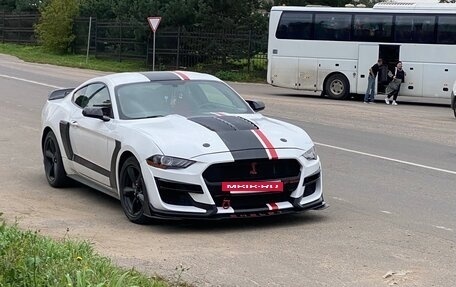 Ford Mustang VI рестайлинг, 2018 год, 2 890 000 рублей, 6 фотография