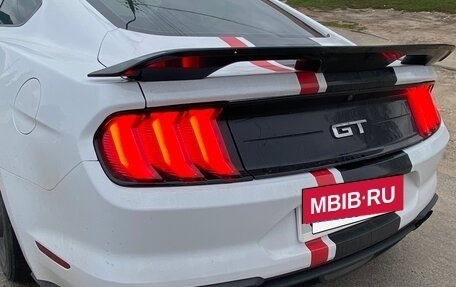 Ford Mustang VI рестайлинг, 2018 год, 2 890 000 рублей, 11 фотография