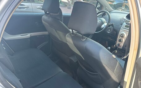 Toyota Yaris III рестайлинг, 2007 год, 600 000 рублей, 7 фотография