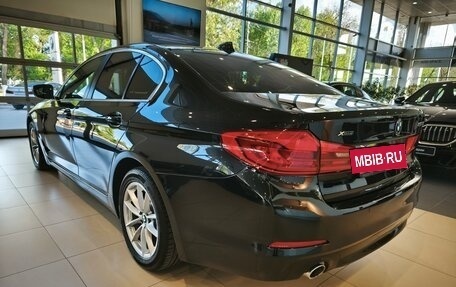 BMW 5 серия, 2019 год, 2 890 000 рублей, 8 фотография