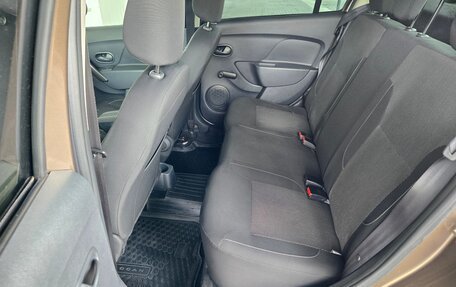 Renault Logan II, 2018 год, 940 000 рублей, 22 фотография