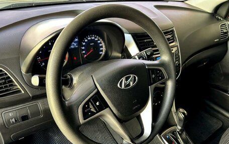 Hyundai Solaris II рестайлинг, 2015 год, 951 500 рублей, 8 фотография