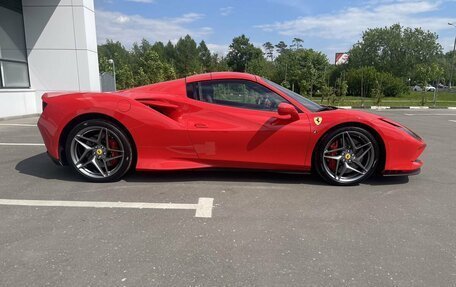 Ferrari F8, 2021 год, 32 090 000 рублей, 6 фотография