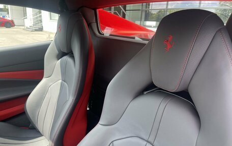 Ferrari F8, 2021 год, 32 090 000 рублей, 17 фотография