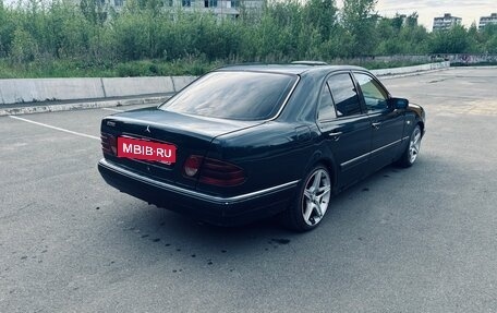 Mercedes-Benz E-Класс, 1997 год, 440 000 рублей, 3 фотография