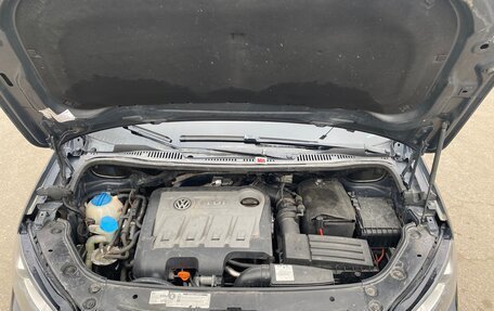 Volkswagen Touran III, 2011 год, 970 000 рублей, 5 фотография