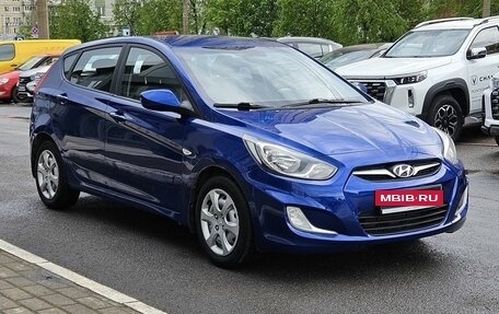 Hyundai Solaris II рестайлинг, 2011 год, 739 000 рублей, 3 фотография
