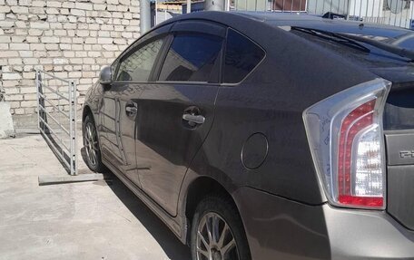 Toyota Prius, 2012 год, 890 000 рублей, 3 фотография