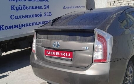 Toyota Prius, 2012 год, 890 000 рублей, 4 фотография