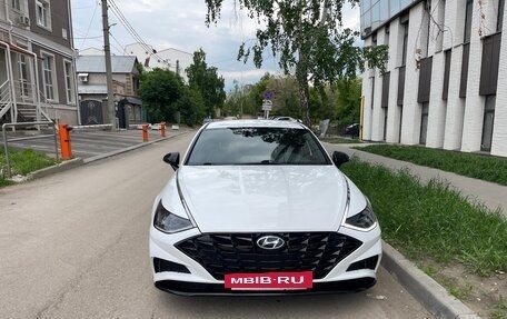 Hyundai Sonata VIII, 2020 год, 2 400 000 рублей, 3 фотография