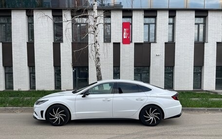 Hyundai Sonata VIII, 2020 год, 2 400 000 рублей, 8 фотография
