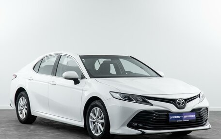 Toyota Camry, 2019 год, 2 300 000 рублей, 1 фотография