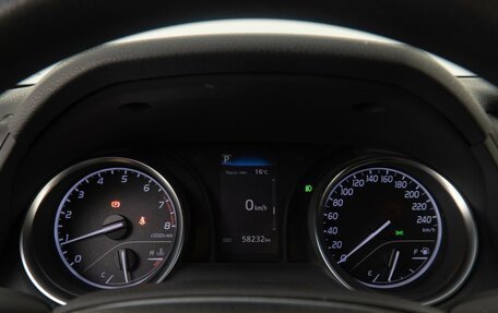 Toyota Camry, 2019 год, 2 300 000 рублей, 14 фотография
