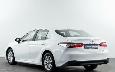 Toyota Camry, 2019 год, 2 300 000 рублей, 2 фотография