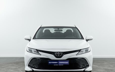 Toyota Camry, 2019 год, 2 300 000 рублей, 3 фотография