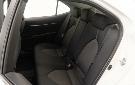 Toyota Camry, 2019 год, 2 300 000 рублей, 9 фотография